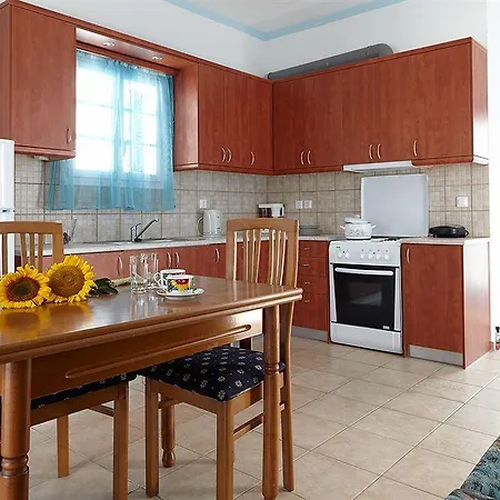 Loucas And Emma Family Apartment Perissa (Santorini)