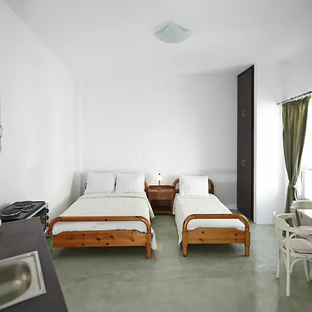 Loucas And Emma Family Apartment Perissa (Santorini)